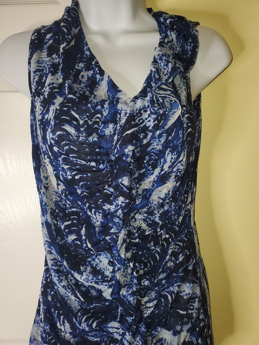 💙 Kenneth Cole New York Blue Abstract Draped Ruffle Top | Size M